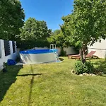 Feriehus With Private Pool And Yard Kožino
